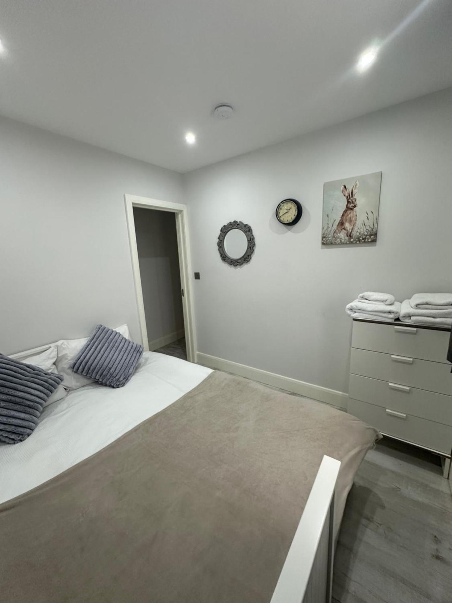 Luxury House Appartement Greenford  Buitenkant foto